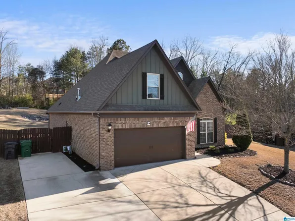 369 Chapel Hill Trl, Fultondale, AL 35068