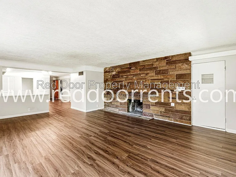 4701 Kessler Boulevard East Dr — Photo 9