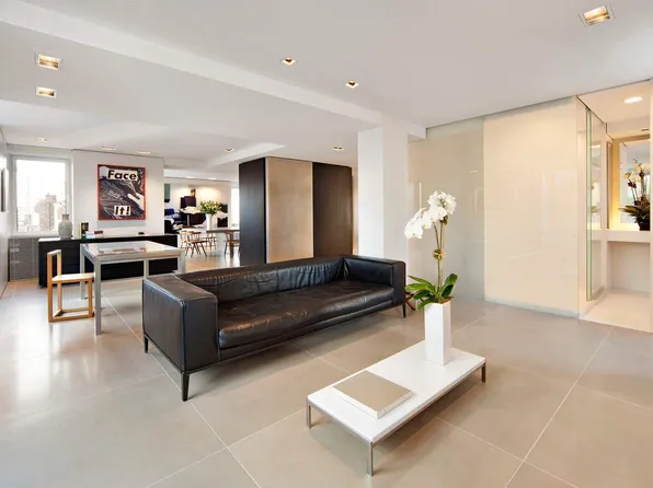 785 Park Avenue image 5 of 17