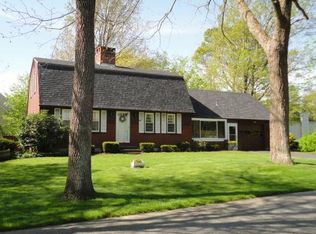 8 Settlers Ln, Clinton, CT 06413