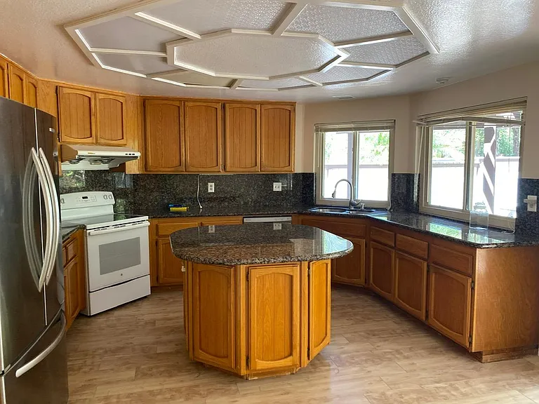 12594 Heatherfield Ln — Photo 6