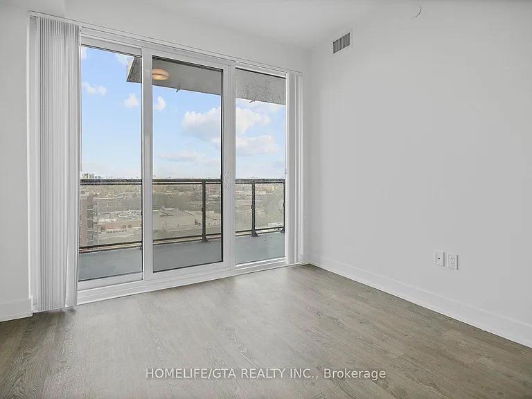 20 Inn On The Park Dr #1838 — Photo 19