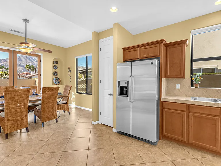 54052 Avenida Martinez — Photo 19