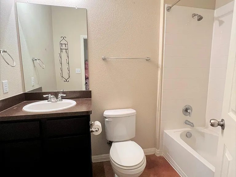 4505 Senda Ln — Photo 15