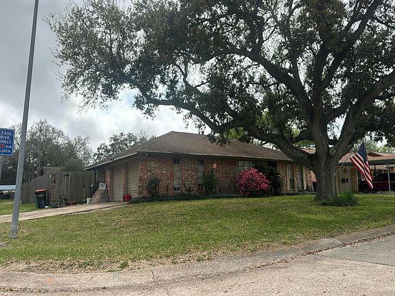 2nd image of 1407 E Baker Rd