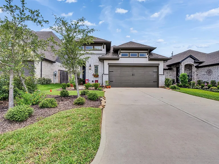 732 Washita Falls Ln — Photo 1