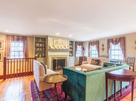 21 Mugford St, Marblehead, MA