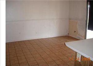 5th image of 25551 Elder Ave