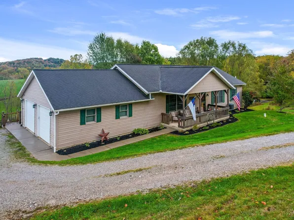 3241 Ritchey Rd, Newark, OH 43056