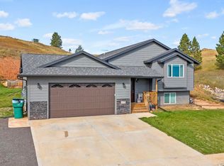 2575 Glenn Dr, Sturgis, SD 57785