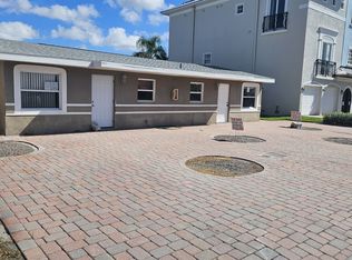 148 174th Terrace Dr E #B, Saint Petersburg, FL 33708