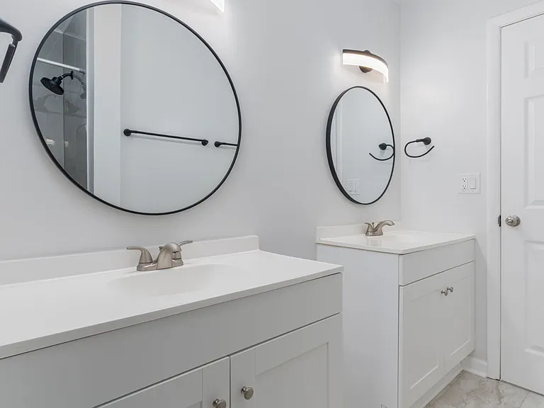 400 Derby Ln #2 — Photo 28