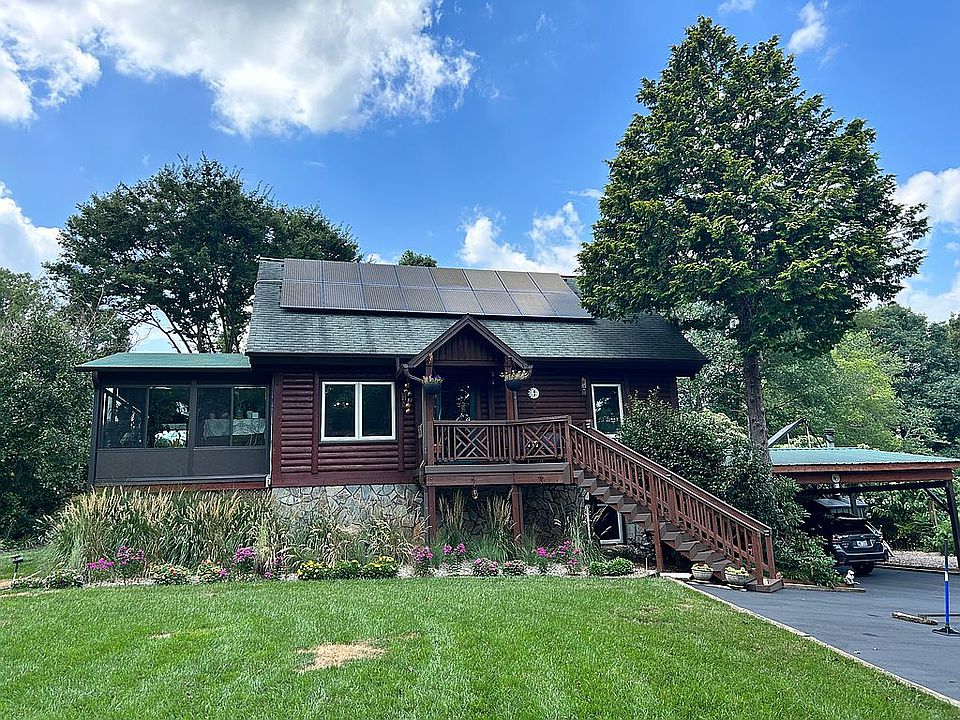 2nd image of 176 Arrowhead Dr