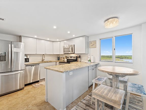 3rd image of 23223 Front Beach Rd #Penthouse 4