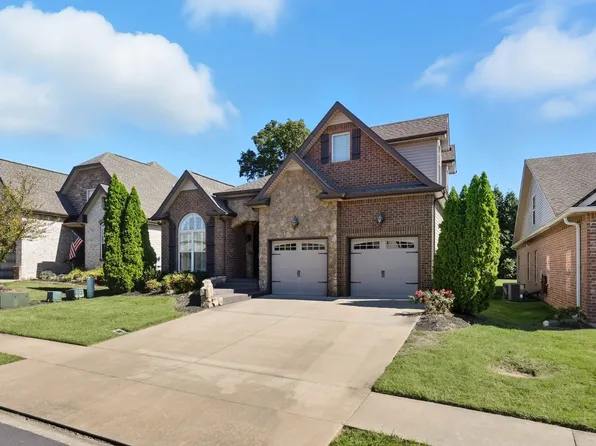 341 Turnberry Cir, Clarksville, TN 37043