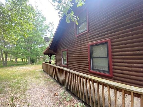 3rd image of 22400 Hardwood Dr