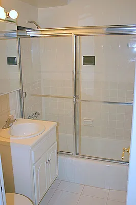 Rented by Carlyle Property Management | media 39