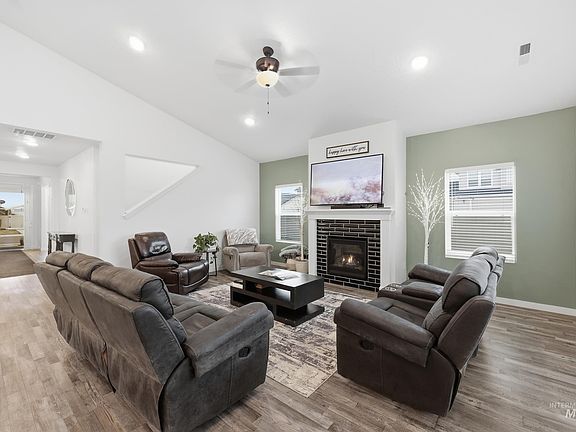 5th image of 3597 E Kendrick Dr