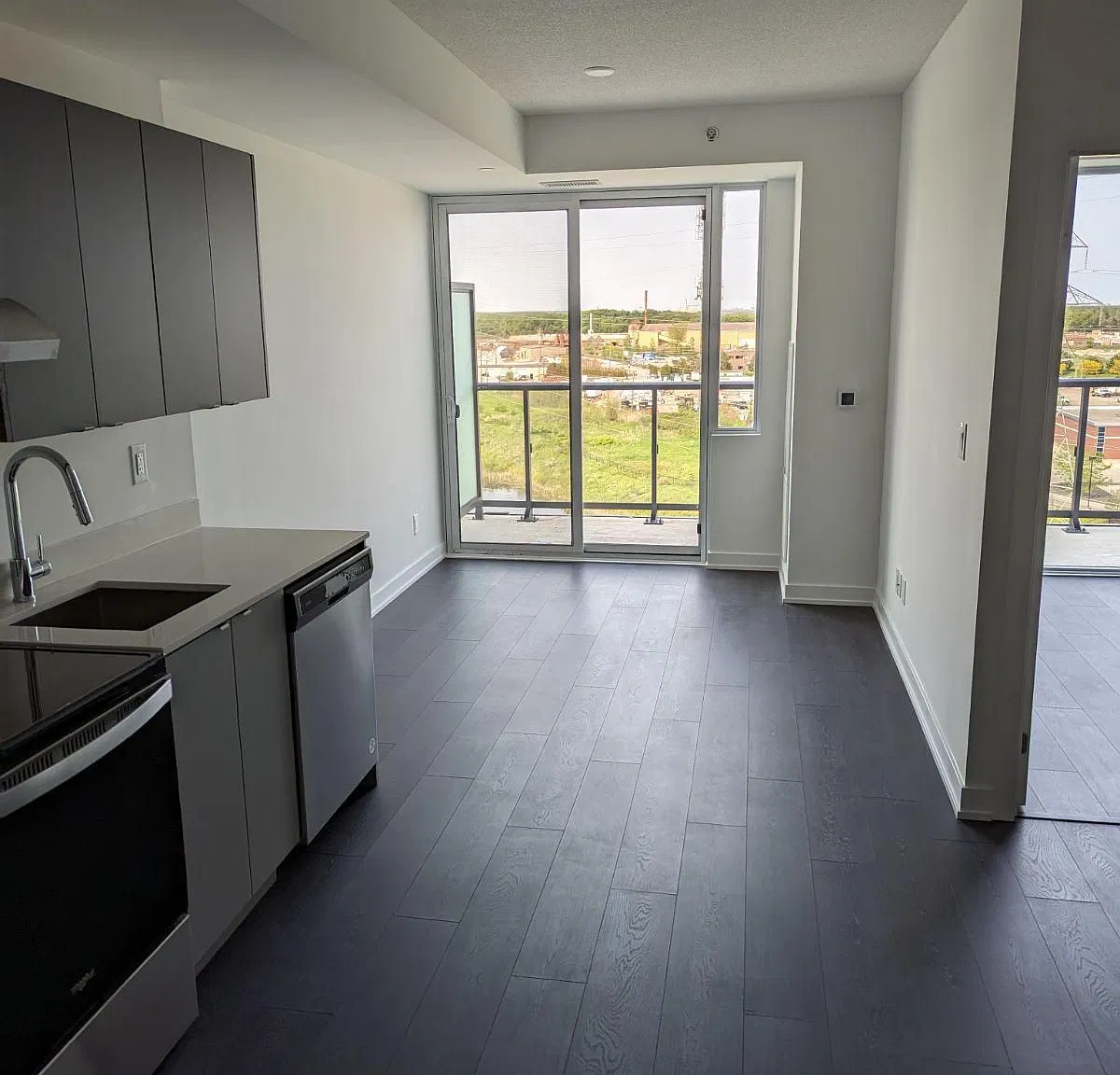 2 bed, $2,500 — Photo 3