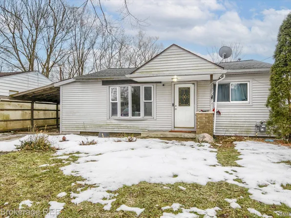 1168 Harriet St, Mount Morris, MI 48458