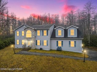 107 Hiawatha Ct, Long Pond, PA 18334