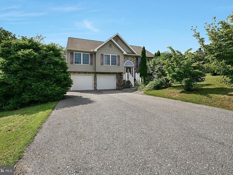 1st image of 1223 Running Deer Dr