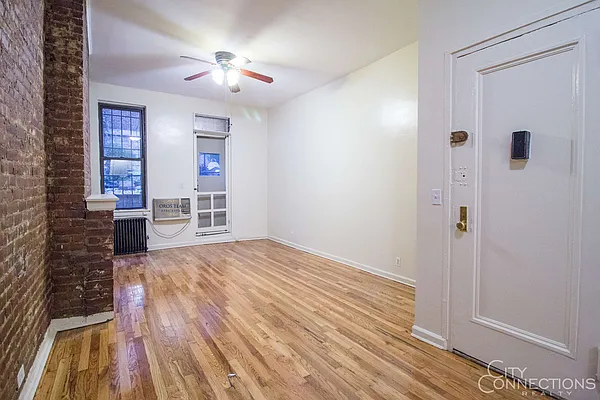 Rented by City Connections Realty | media 14