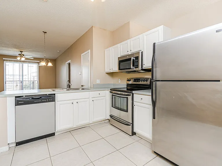 8609 Cavendish Dr — Photo 5