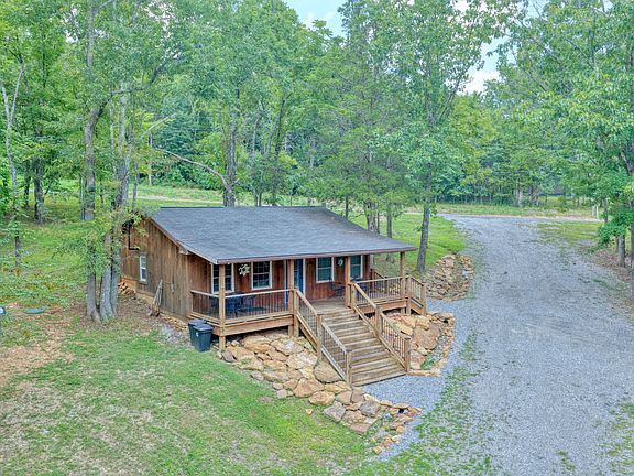 2nd image of 350 Sugar Creek Rd