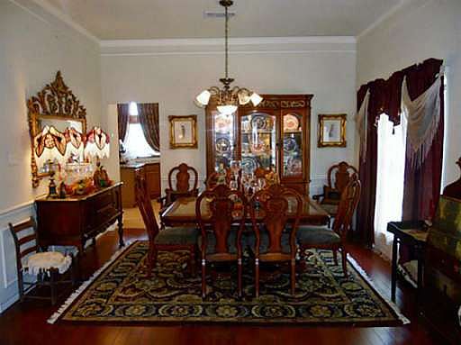 3rd image of 1504 Buena Vista Dr