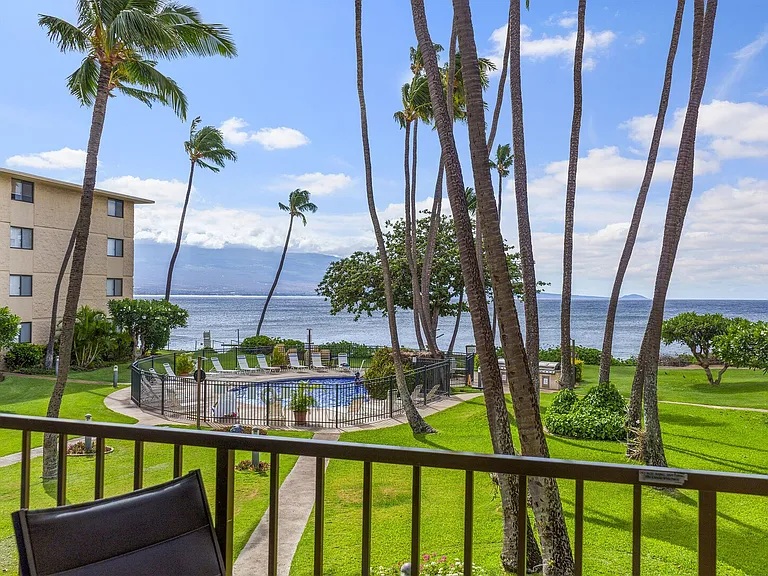 Hauoli St — Photo 1