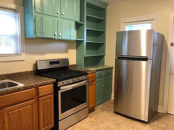 5th image of 1712 Deerwood Ave APT 1