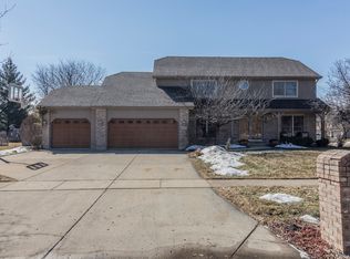 407 Surrey Rd, Bartlett, IL 60103