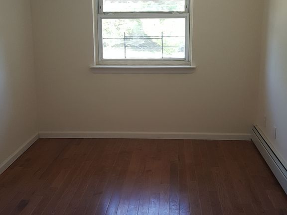 3rd image of 3521 Tiemann Ave