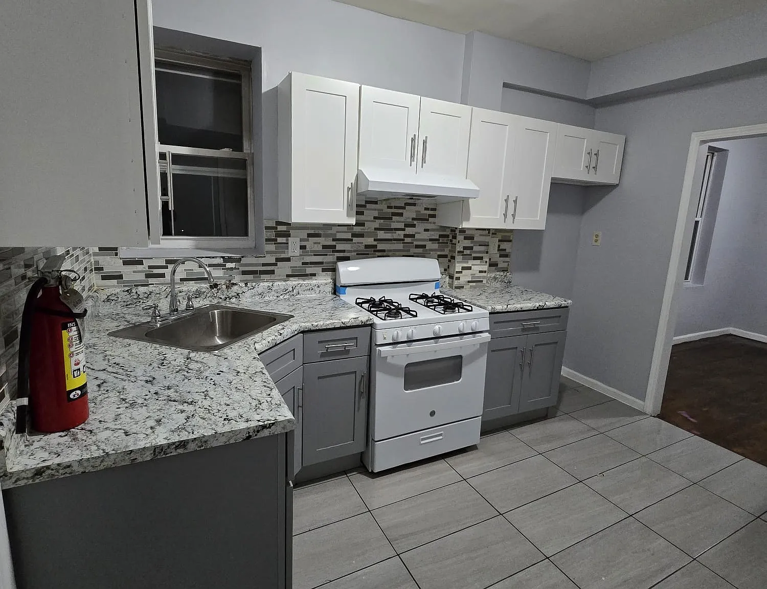1 bed, 1450 sqft, $1,300 — Photo 4