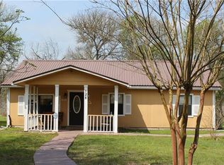 128 Reeves Ln, Cedar Creek, TX 78612