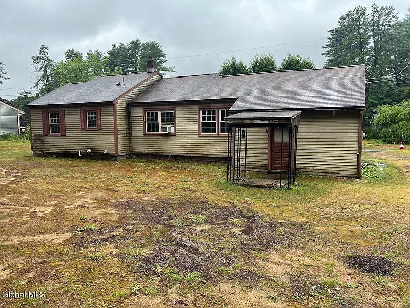 3rd image of 40 Mountain View Lane