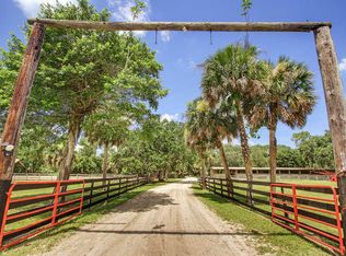 2833 F Road, Loxahatchee Groves, FL 33470