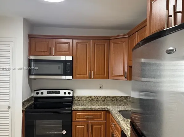 1401 NE 191st St #D108, Miami, FL 33179