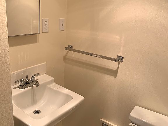 2nd image of 5600 University Way NE #12