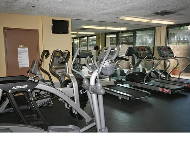 5505 Seminary Rd #103N — Photo 24