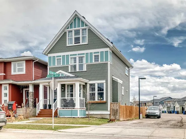 404 NW Redstone Grv NE, Calgary, AB T3N 0J3
