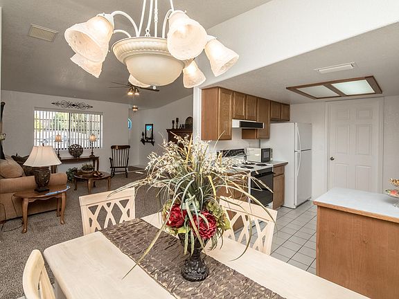 3rd image of 2607 Tanglewood Pl
