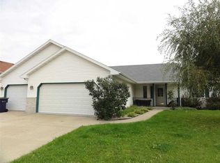 4528 W Rotamer Rd, Janesville, WI 53546