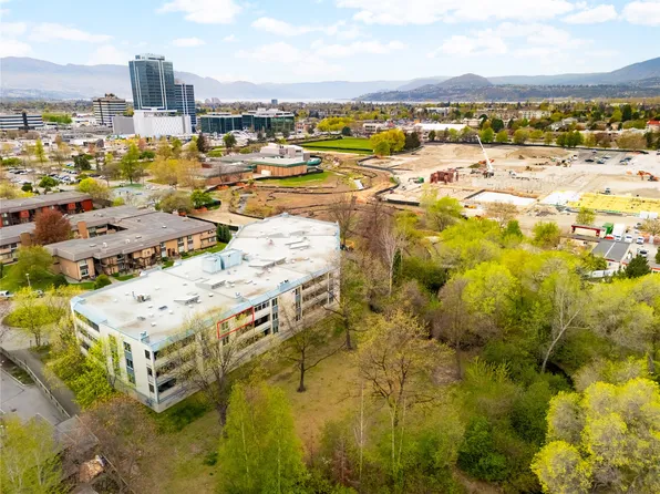 1640 Ufton Ct Unit 302, Kelowna, BC V1Y 8L5