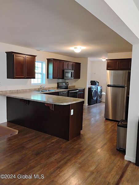 4th image of 1 Gertrude St