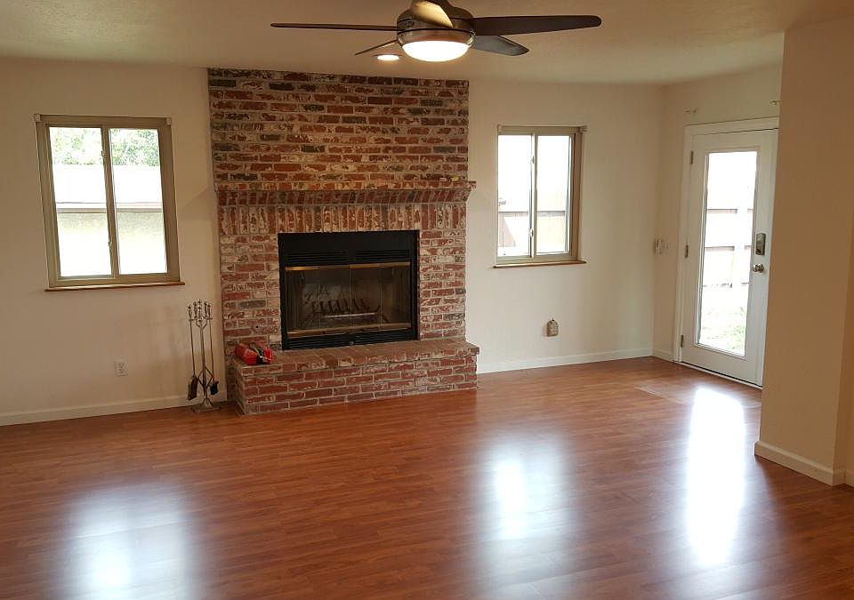 family room empty