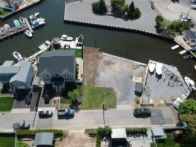 Ellsworth Street, Seaford, NY, 11783