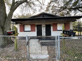 4114 Moncrief Rd, Jacksonville, FL