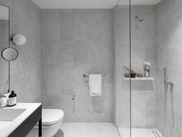 135 E 47th St #11B — Photo 6